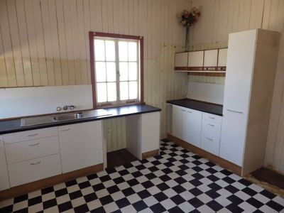 14 Edward Street, One Mile