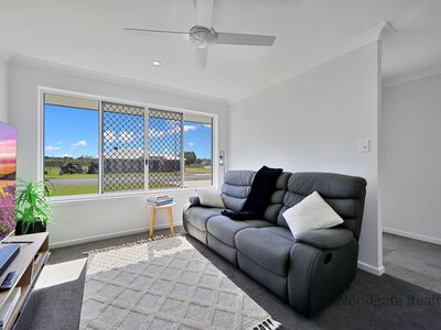 24 KINKUNA DRIVE, Woodgate