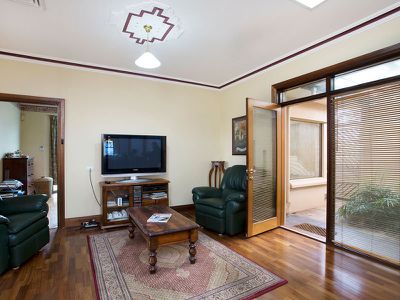 8 Press Road, Brooklyn Park