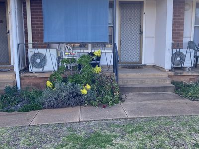 4 / 13 Orange Street, Parkes