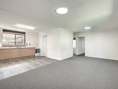 2 / 7 Todd Avenue, Murray Bridge