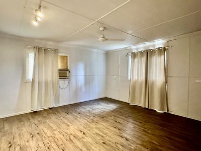 2 / 34 Livermore St, Redcliffe