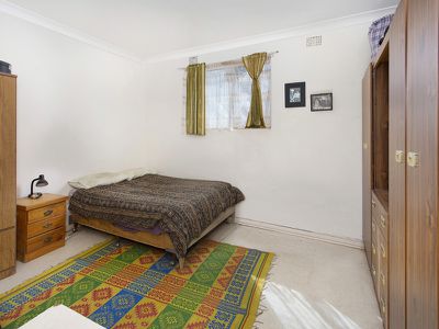 144 Lake Avenue, Cringila