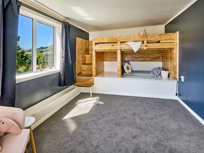 10 Carleton Terrace, Tawa