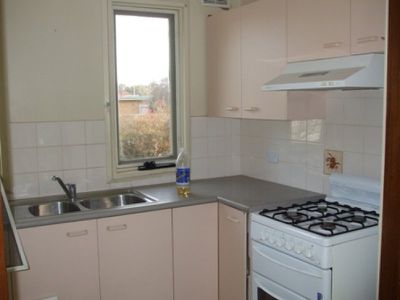 2 Garnet Place, Lavington