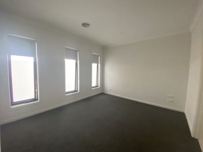 4 Federation Boulevard, Truganina