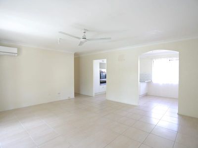 3 Woodlands Drive, Rochedale South