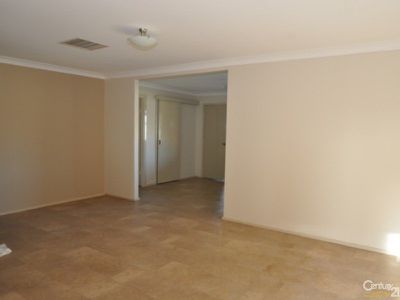 22  Potter Close, Dubbo
