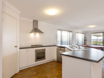 27 FIREWOOD VISTA, Yanchep