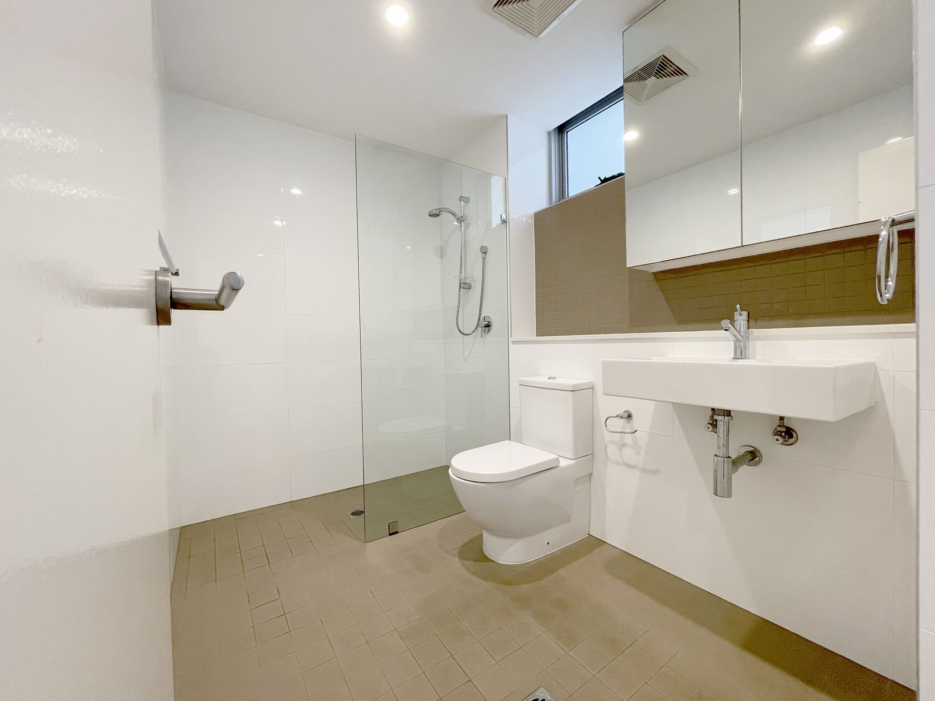 B805 / 359 Illawarra Road, Marrickville