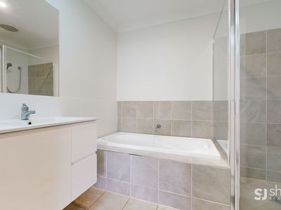 34A Lansdowne Drive, Dubbo