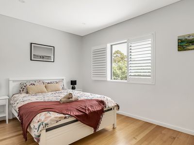 208 Stoney Creek Road, Beverly Hills
