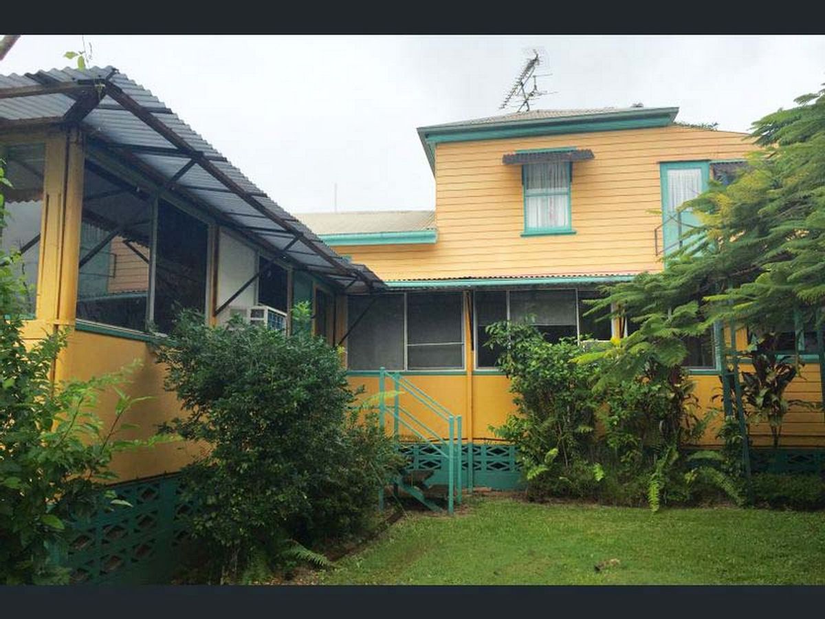 18 VICTORIA STREET, Atherton