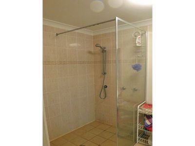 8 Acacia Street, Fishermans Paradise