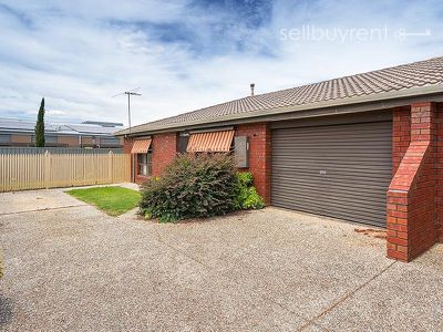 2 / 7 BURNS COURT, Wodonga