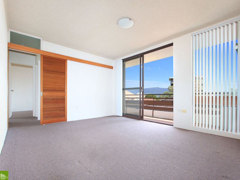 9 / 17 Church Street, Wollongong