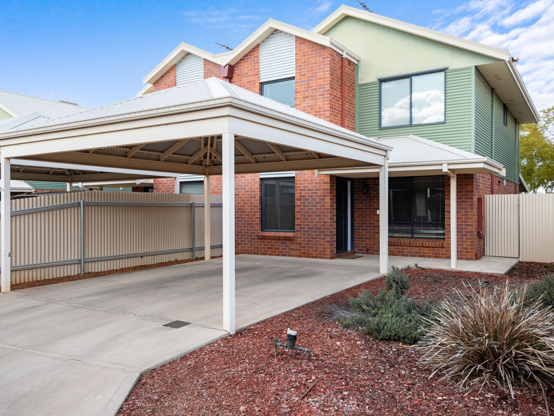 19 / 35 Premier Street, Hannans