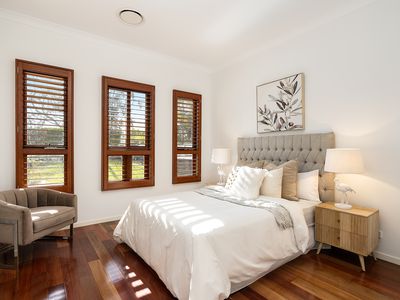 194 Kissing Point Road, Turramurra
