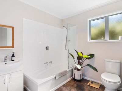 14 Valley Heights Road, Stepneyville