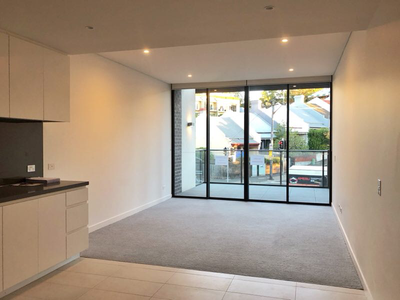 405 / 86 Wigram Road, Forest Lodge