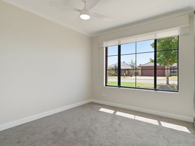 26 Januk Turn, South Guildford