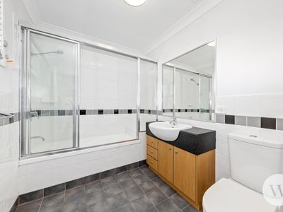 4 / 5 View Street, Chermside