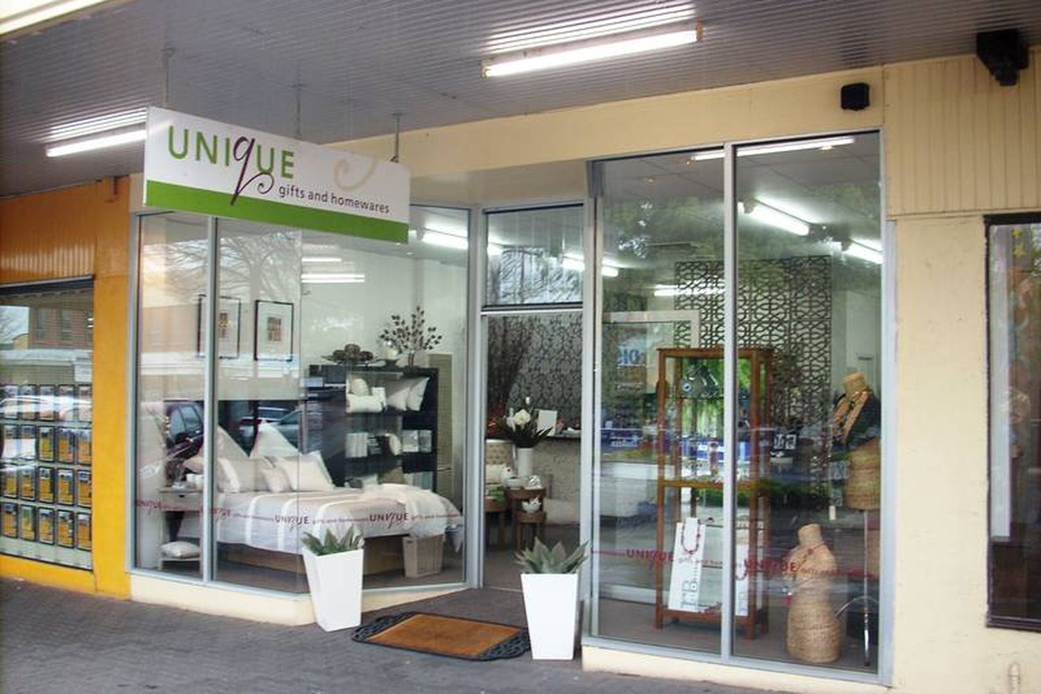 34 Roberts Ave,, Horsham