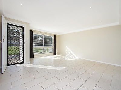 16 Stellaris Way, Rochedale South