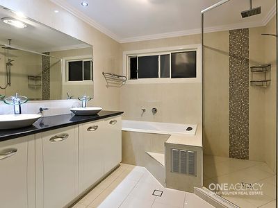 24 Hanley Place, Doolandella