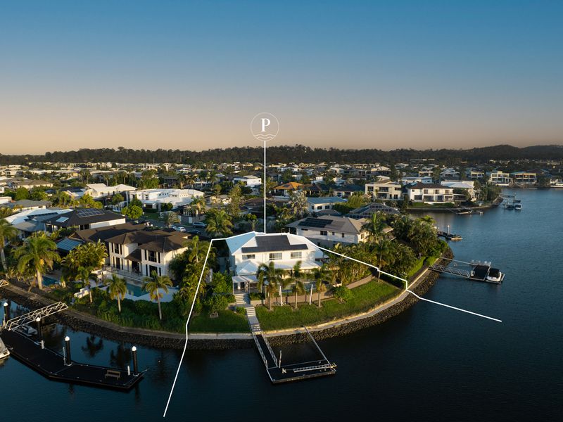 24 Ferrymans Court, Helensvale