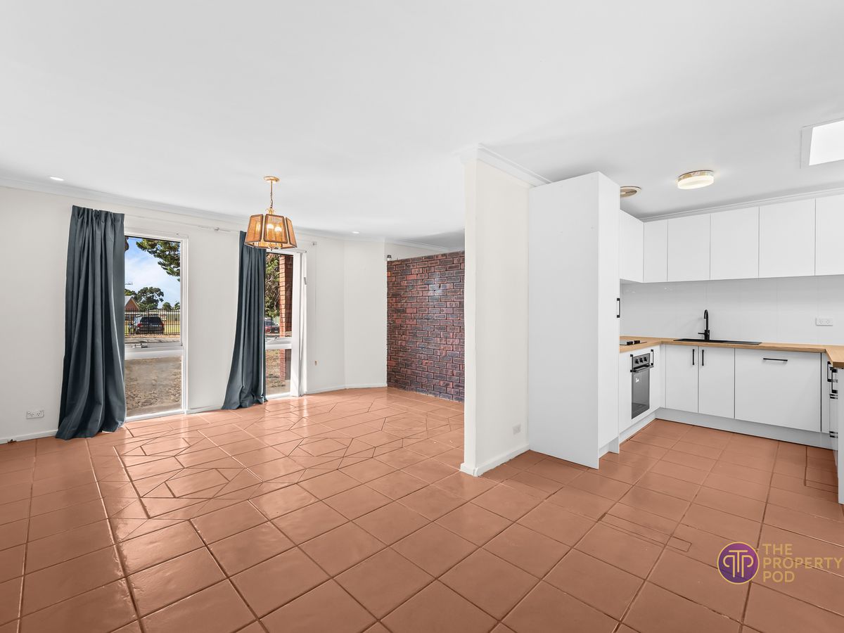 7 Ravenhill Road, Thornlie