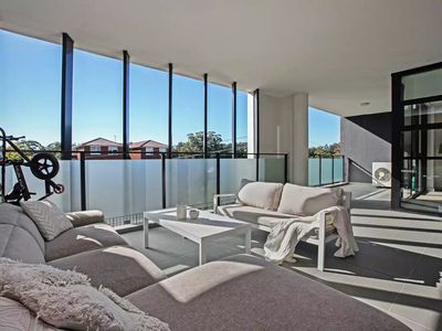304 / 279 Gardeners Road, Eastlakes