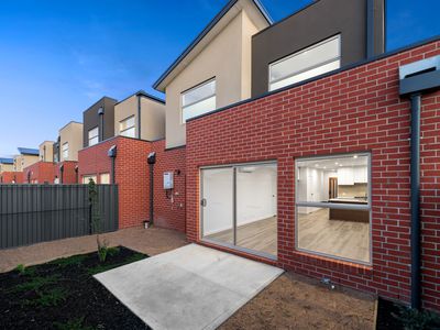 17 Tiger Way, Officer