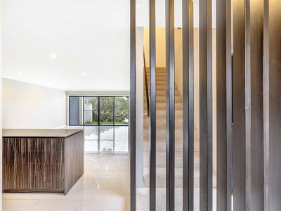 162 / 162 North Hill Drive, Robina