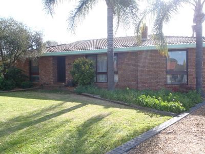 32 Lawson Street, Dubbo