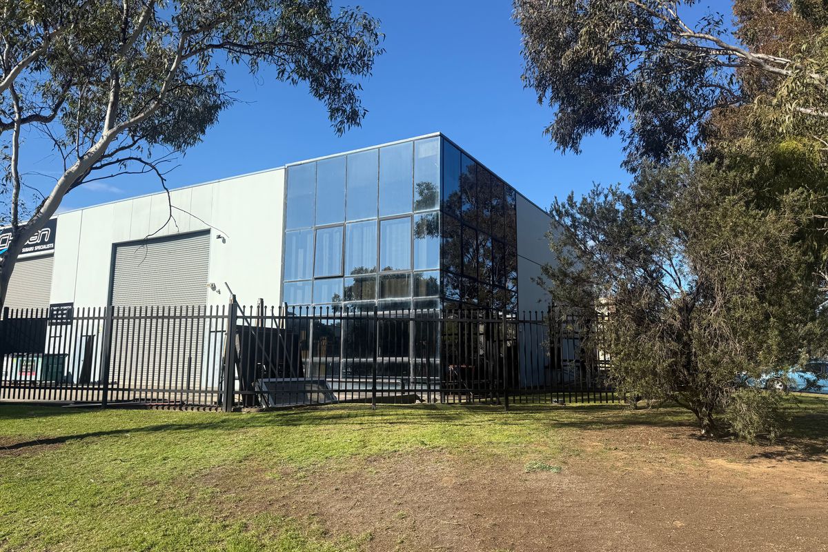 1 / 11 Stennett Road, Ingleburn