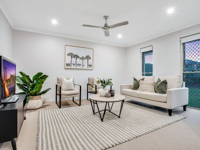 8 Kyah Close, Kallangur