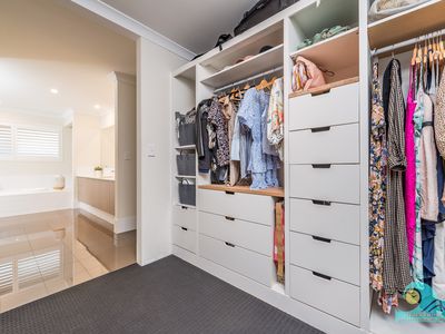 8 Compass Circle, Yanchep