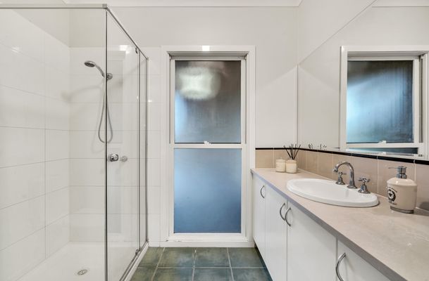 39 The Ridge, Oaklands Junction