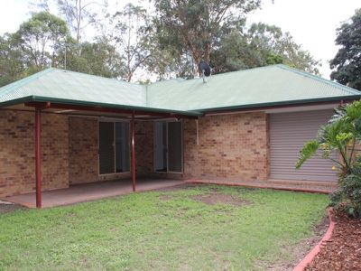 12 John Staines Cres, North Ipswich