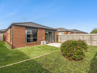 24 Corella Road, Armstrong Creek
