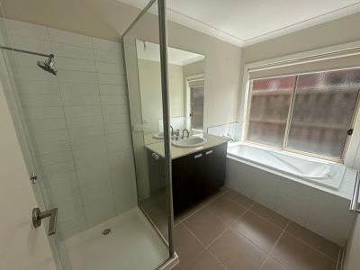 9 Isabella Way, Tarneit