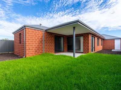 16 Tablelands Dr, Baldivis