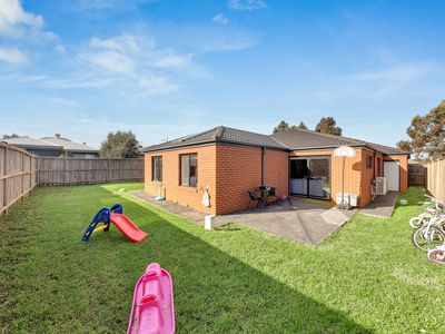20 Embleton Chase, Weir Views