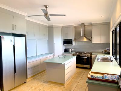 14 Gloucester Avenue, Hideaway Bay