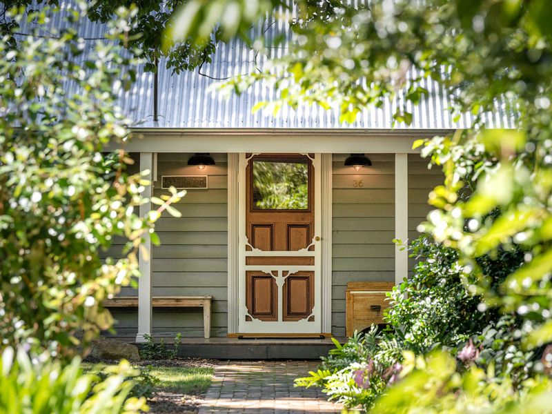 36 FINCH STREET, Beechworth