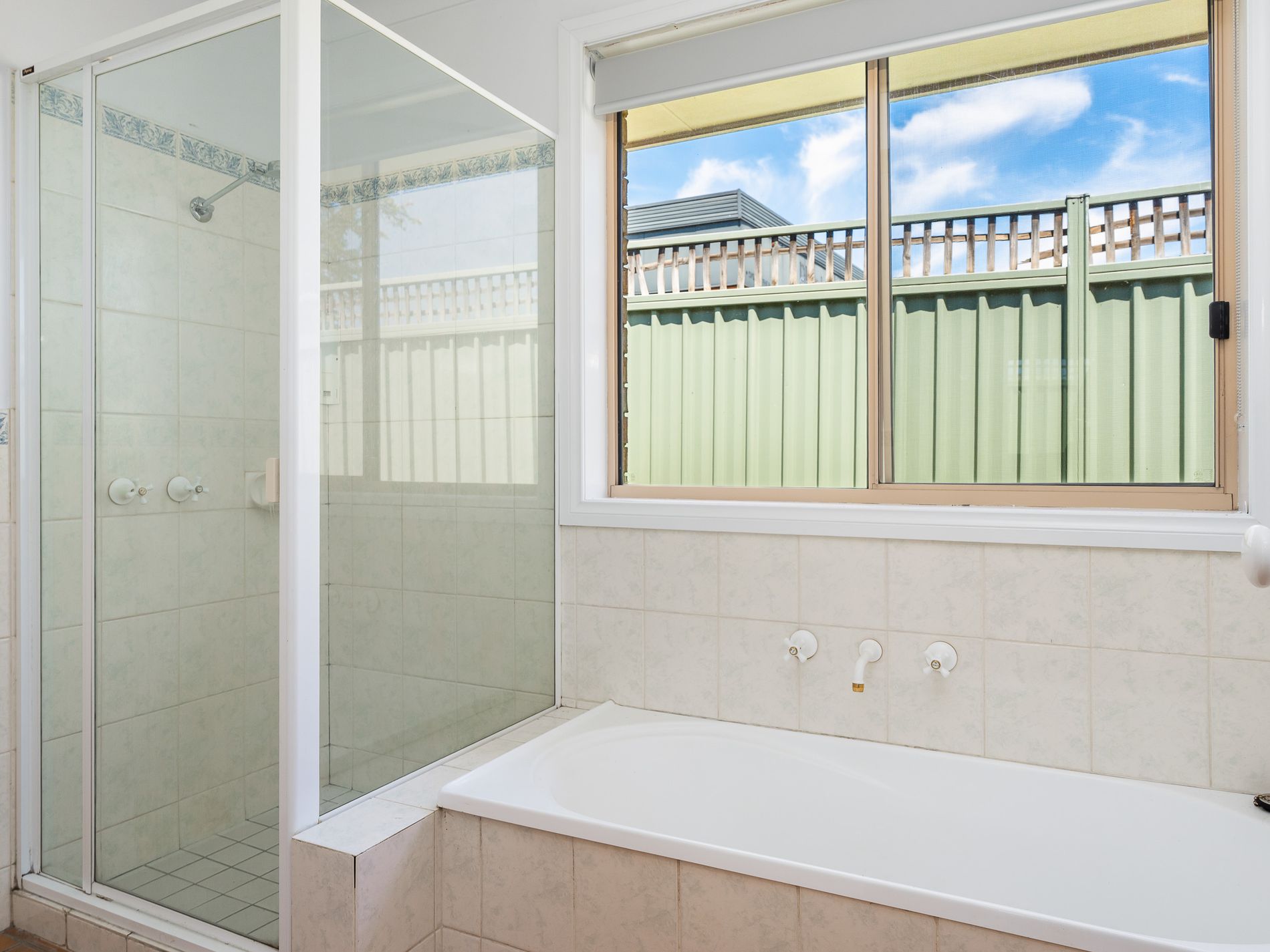 2 PARK LANE, Wodonga