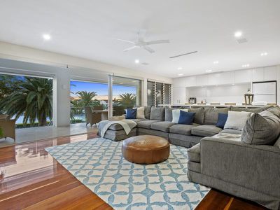 249-255 Monaco Street, Broadbeach Waters