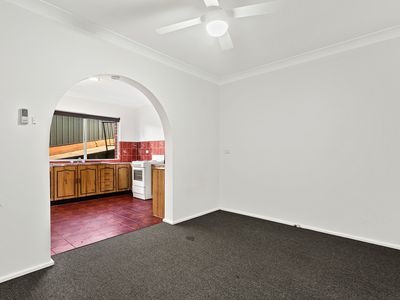 2 / 130 flagstaff Road, Warrawong