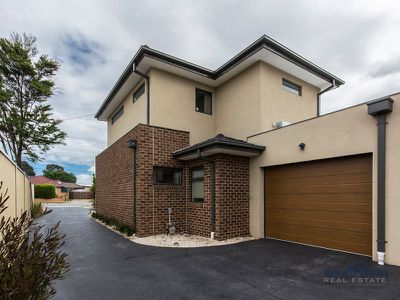Unit 1 / 159 Gladstone Road, Dandenong North